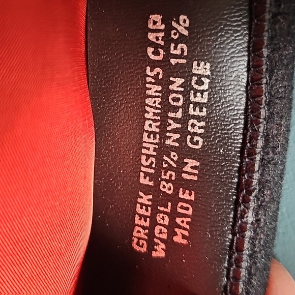 GreekFishermans Cap. Black Cap with Silver Emblem.85% Wool 15% Nylon - Picture 3 of 7